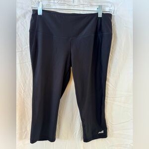 Avia Black Capri Leggings